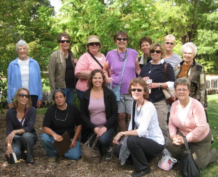 Club members pose during Arboretum Tour.